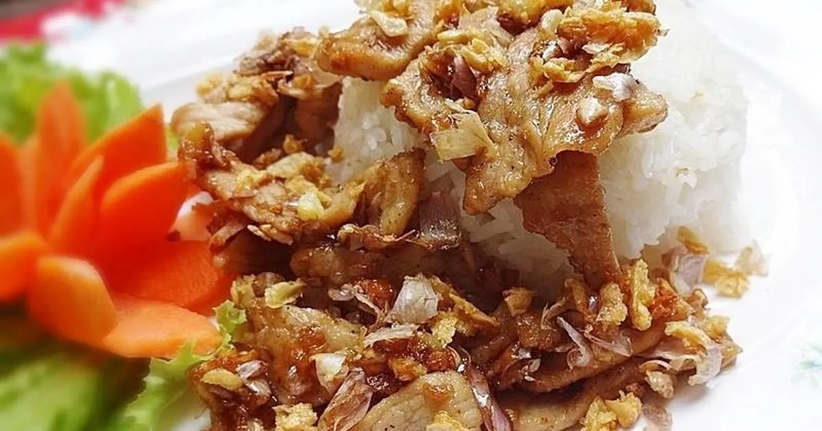 ข้อมูลโภชนาการ แคลอรี่ ข้าวหมูกระเทียม