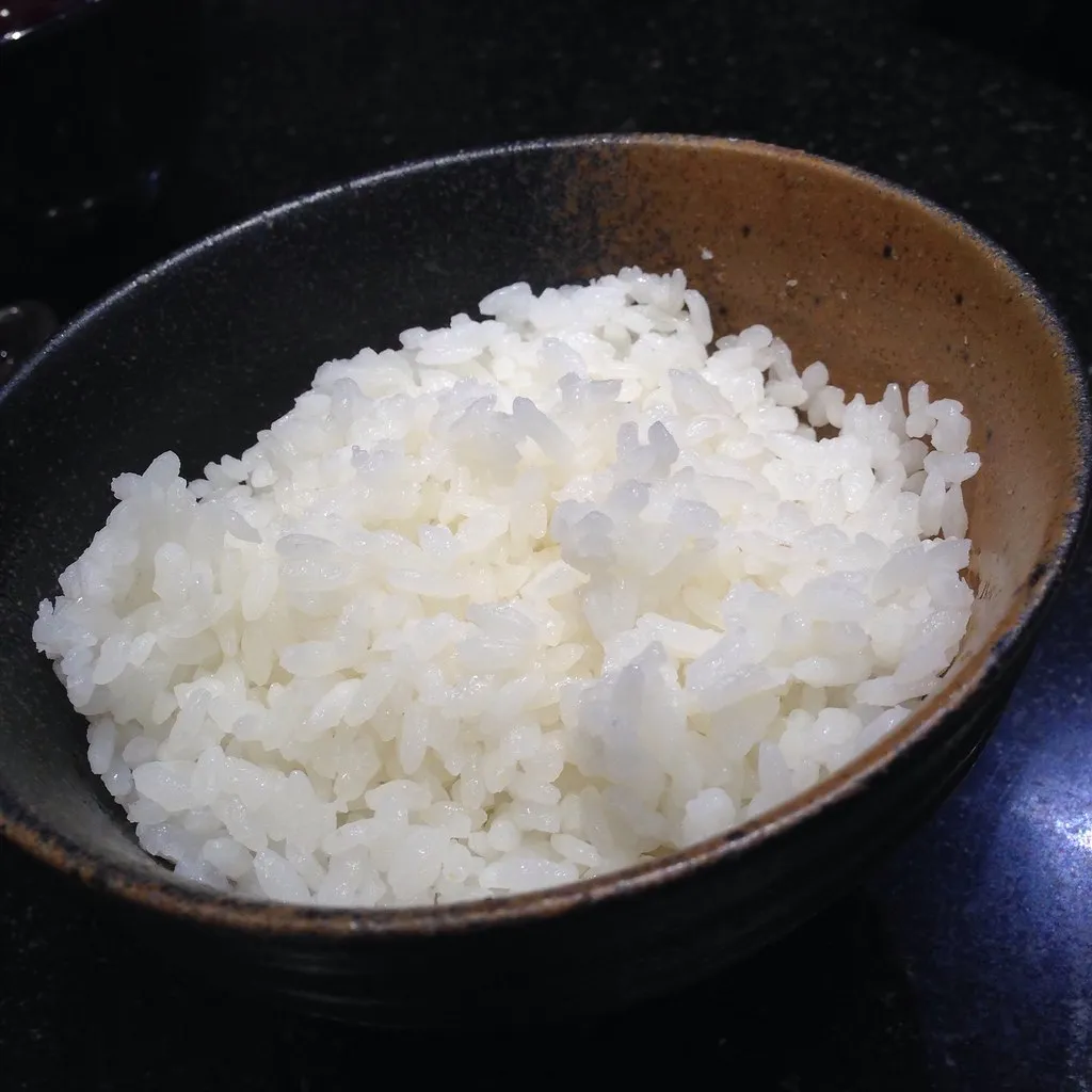 ข้อมูลโภชนาการ แคลอรี่ ข้าวสวย--ข้าวเปล่า-steamed-rice