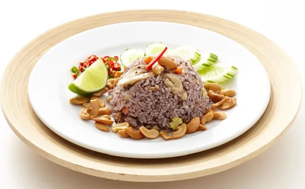 ข้อมูลโภชนาการ แคลอรี่ ข้าวผัดหนำเลียบ-หมู-ไข่